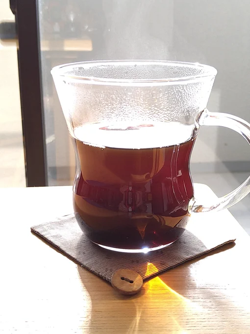 1杯だけコーヒーを淹れようと思ったけど、ドリッパーが無かった…。代用品で淹れてみたけど…。 