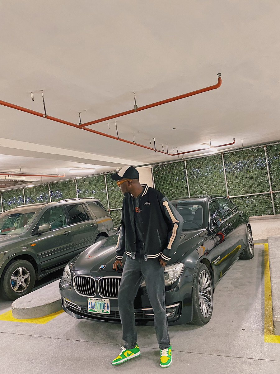 __brownofficial's tweet photo. Brown is here ,hides your babes🤟🏼 https://t.co/6WyZr8sof2