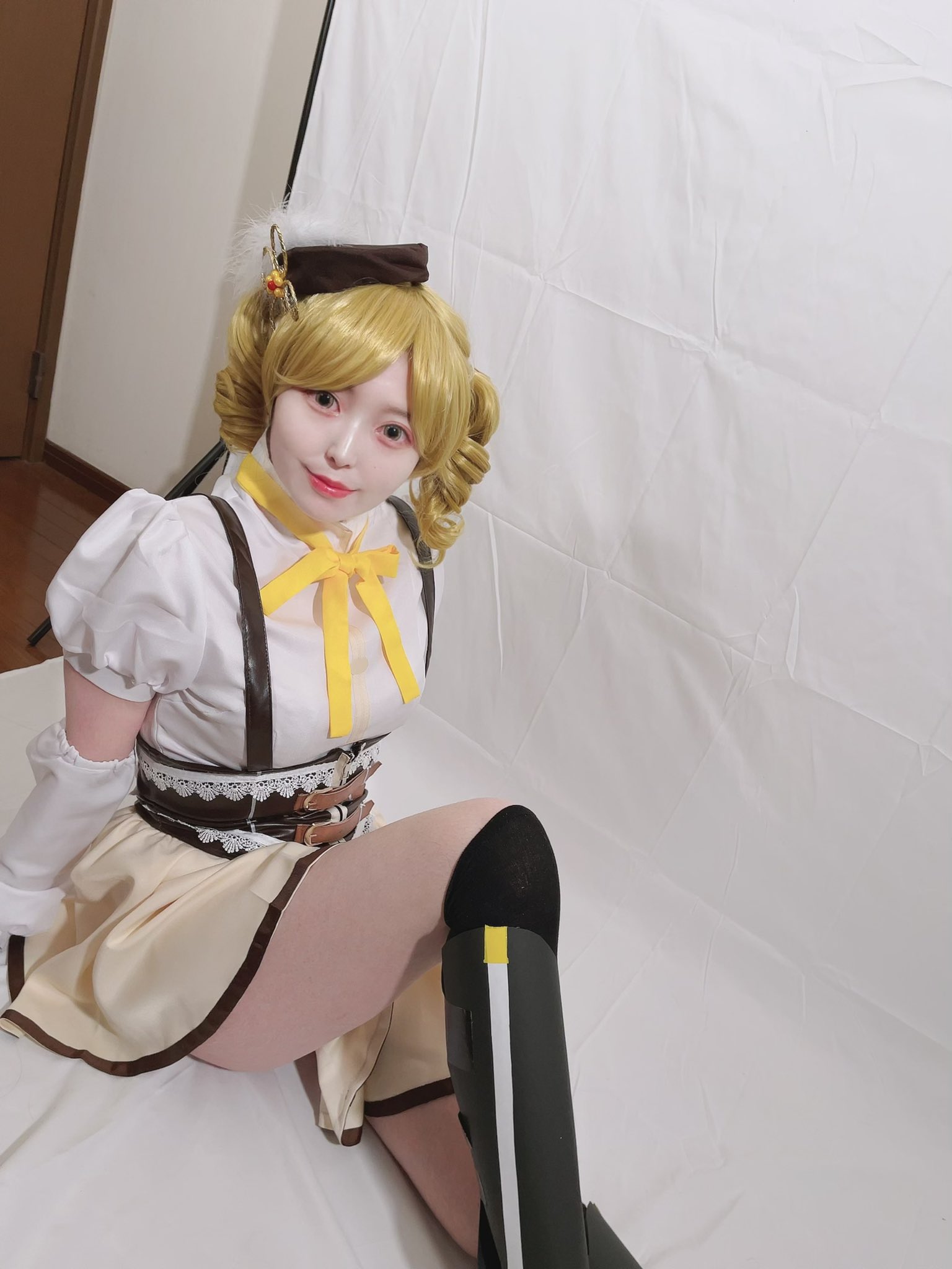 beautiful cosplayer mami madoka magica