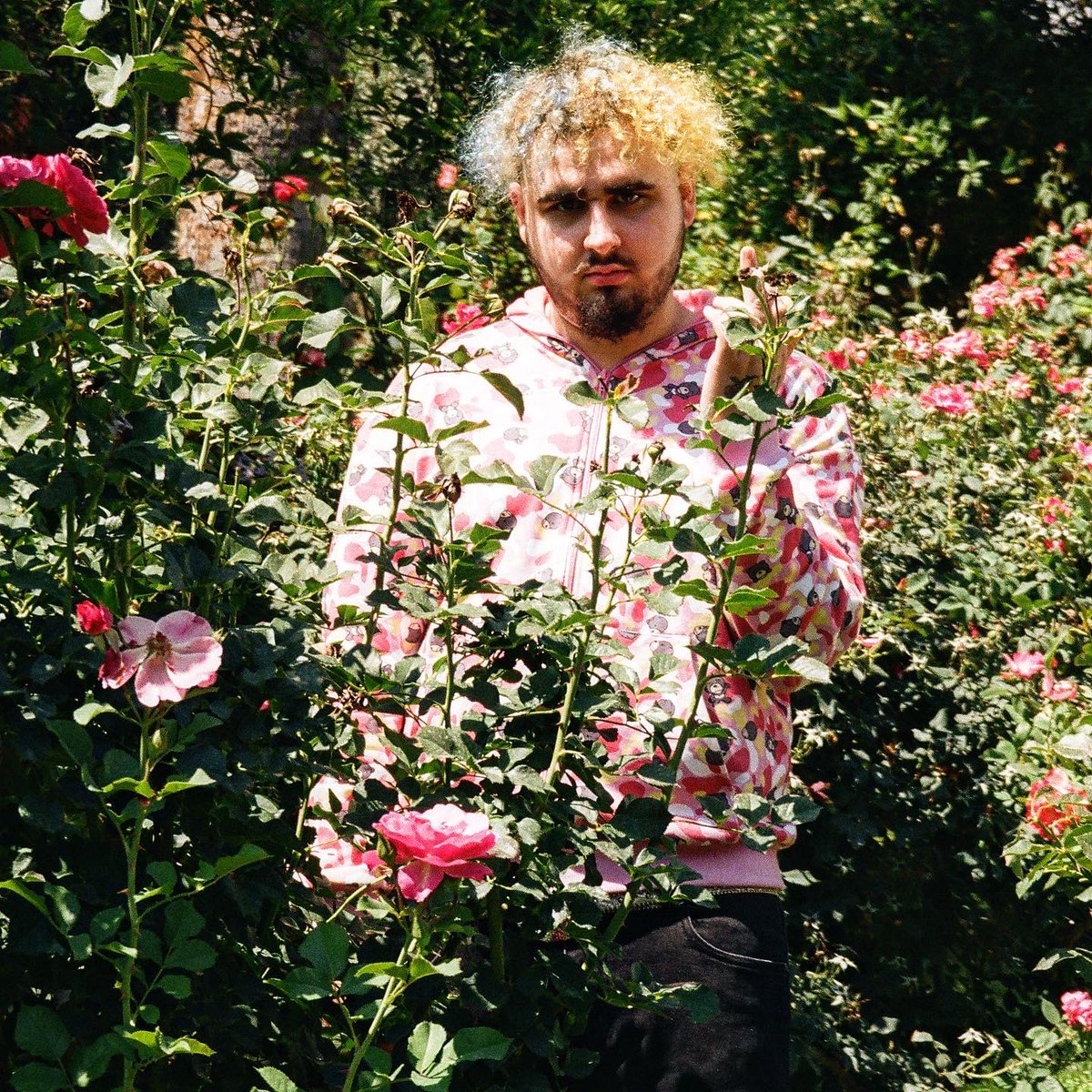 sadfrosty's tweet image. LONG LIVE SAD FROSTY
3/4/97 - 1/14/22