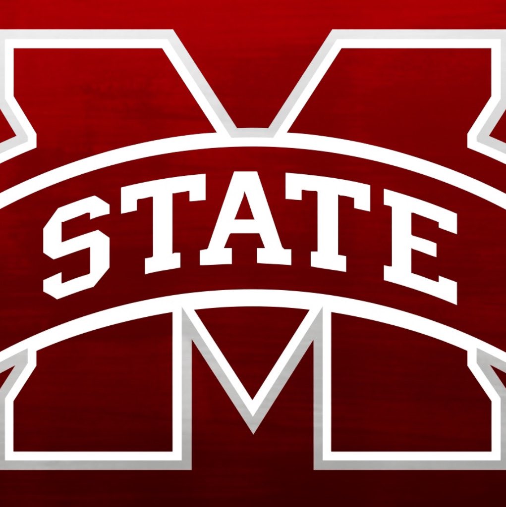 ☆ 2022 Player Spotlight ☆
Will Rogers (JR / QB / Mississippi State)

2021 Stats: 505-683 (73.9%), 4,739 YDS, 36 TD, 9 INT, 6.9 AVG / 62 CAR, -97 YDS, 0 TD, -1.6 AVG
◦QBR: 74.0
◦Pass Eff: 146.98

◦2021 Davey O’Brien Semifinalist, Week 12 Manning Award QB of the Week