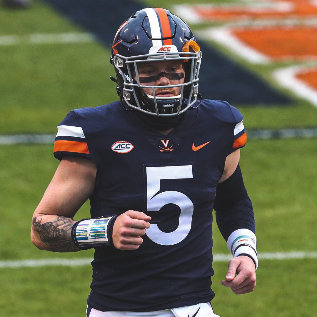 CFBPrimetime_'s tweet photo. ☆ 2022 Player Spotlight ☆
Brennan Armstrong (R-SR / Virginia / QB)

2021 Stats: 326-500 (65.2%), 4,449 YDS, 31 TD, 10 INT, 8.9 AVG / 98 CAR, 251 YDS, 9 TD, 2.6 AVG

◦ QBR: 75.4
◦ Pass Eff: 156.40

◦2021 3rd team All-ACC, Davey O’Brien Semifinalist, Maxwell Semifinalist https://t.co/3pPWAqKPJL