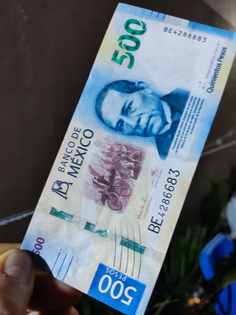 Aguas! Mi jefa fue al BBVA <a href="/BBVA_Mex/">BBVA México</a> de Patria y Frederick Chopin en La Estancia (Zapopan, Jalisco) y el cajero le dió un billete falso de 500.
Para que eso pase tiene que haber colusión. 
<a href="/CondusefMX/">CONDUSEF</a> <a href="/FGRMexico/">FGR México</a> <a href="/cnbvmx/">CNBV</a>