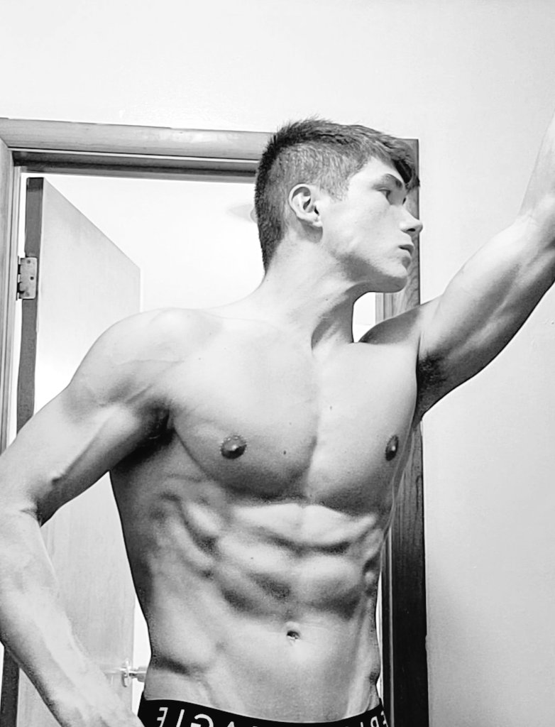 Riley Thomas (@RileyThomas4u) Twitter