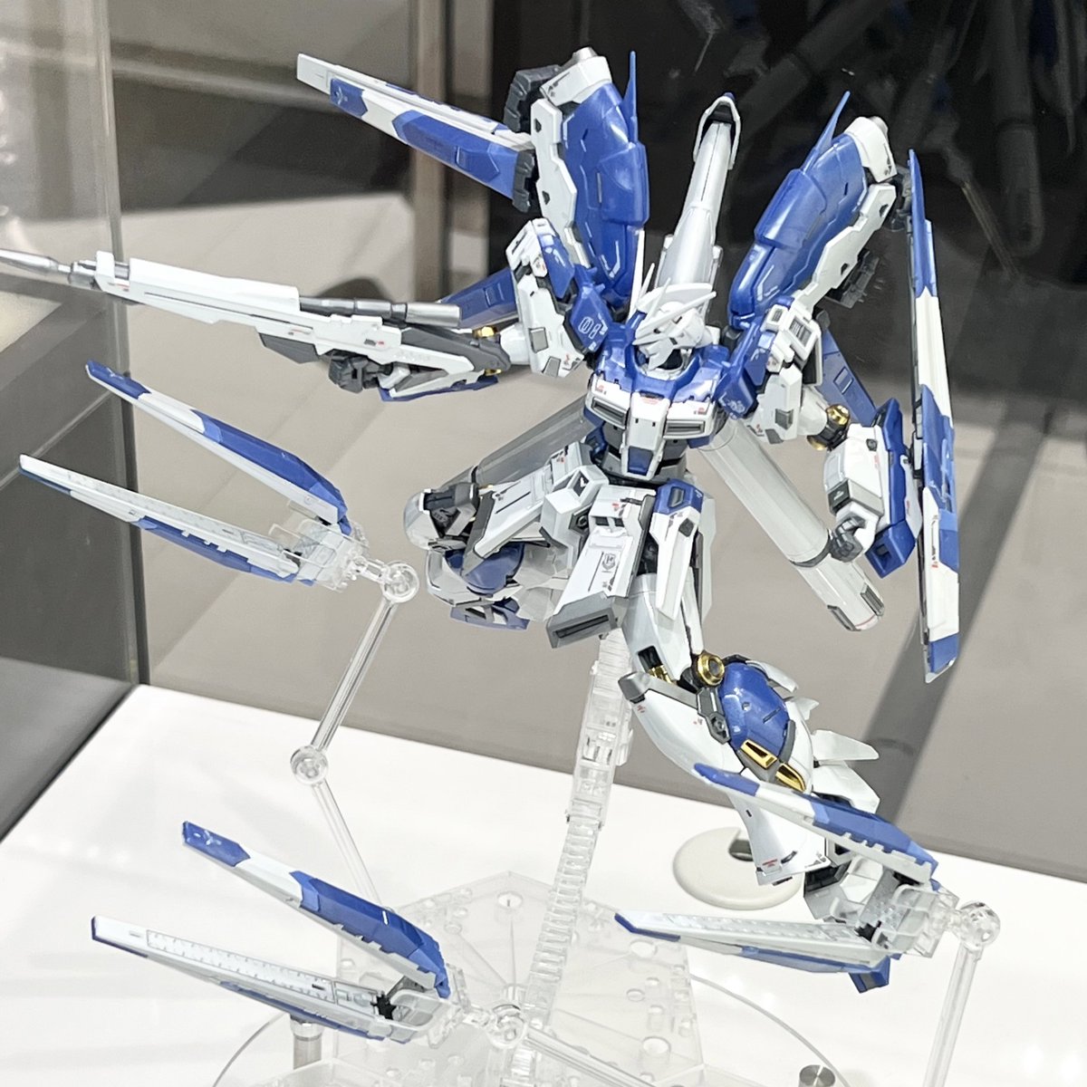 RG Hi-νガンダム チタニウムフィニッシュ フィン・ファンネル