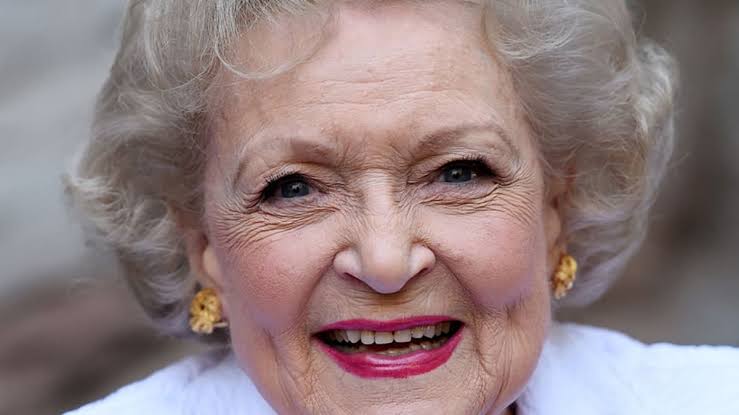 TheAffinityMag's tweet photo. This day, January 17th, would have been Betty White’s 100th birthday 💛 https://t.co/EXC1HJEBya