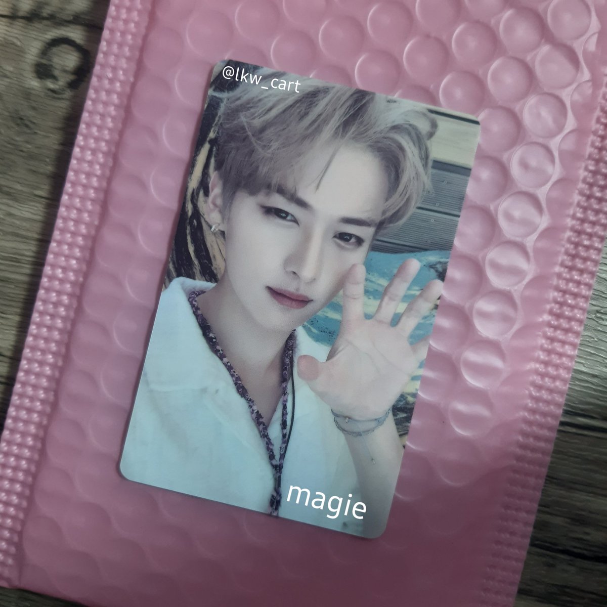 lkw_cart's tweet photo. 💌 #PanELLEo [ 011422 : #pupbitproof  ]

Thank you always, ate CJ! 😔 Thank you for letting me adopt Lee Know Surfin LD this time :') Super kilig with this pc talaga ❤ More budols to come po! 😚 @pupbitcart https://t.co/ThIt2Z8NMM