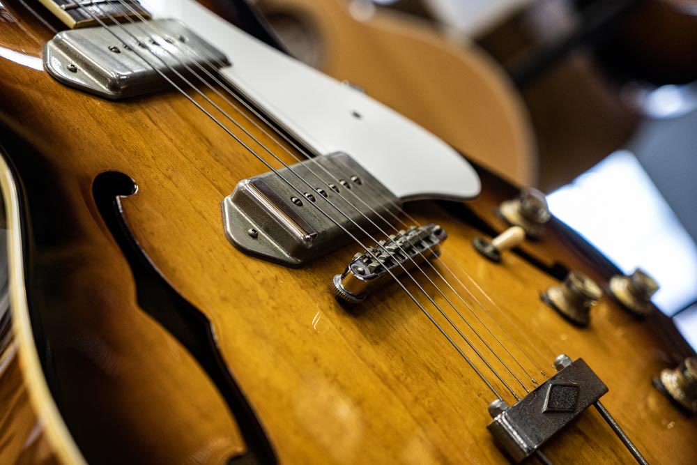 USED】 Aria Pro II CA-100-S 現在、マツモク製のエピフォンカジノが