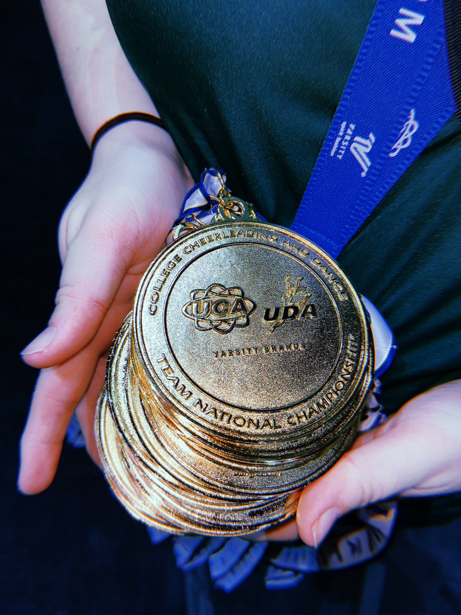 USFAthletics's tweet photo. #☝️ https://t.co/wckT29mCMR