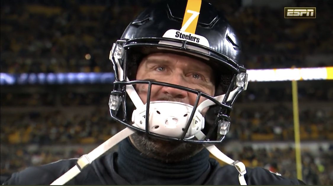 SangreNFL's tweet photo. Gracias por todo Big Ben:

➤ Offensive Rookie en 2004
➤ 6x Pro Bowl 
➤ 163 juegos ganados
➤ 8 Títulos de División
➤ 3 AFC Championships
➤ 2 Super Bowl Champion
➤ 18 años de lealtad a sus Steelers https://t.co/Gc6eIwVIav