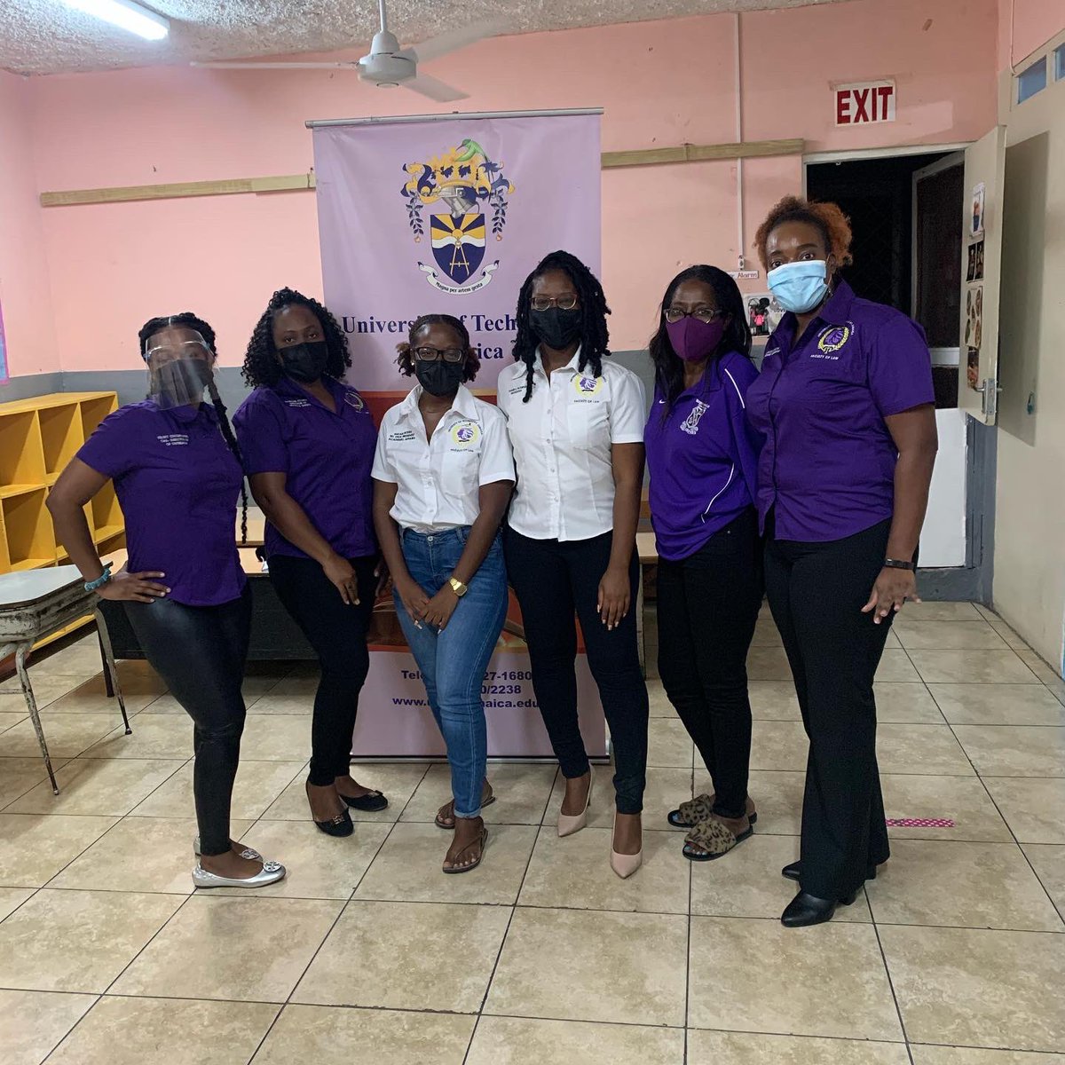 UTechlaw's tweet photo. Today a few members of the Faculty of Law Students Executive Cabinet donated almost $150,000 worth of items to the Gospel Refuge Basic School.

We received approximately $82,000 in cash donations and the other donations came in the form of books, bags, pencils etc. https://t.co/4pk1ejoPN8