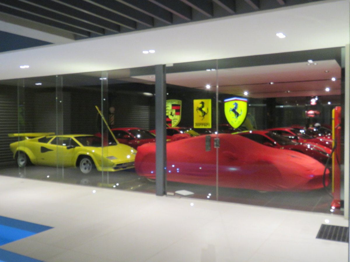 Some of what my weekend was about :
<a href="/OfficialNovitec/">NOVITEC GROUP</a> @bijondekock
<a href="/roshtifosi/">Alan Allschwang</a>
#letsgoracing
<a href="/supersicdesigns/">Matt Cocci</a> 
<a href="/ScuderiaFerrari/">Scuderia Ferrari HP</a> 
<a href="/racedaytv/">@RacedayTV</a> 
<a href="/F1sasha/">F1sasha</a> 
#4aces
#ferrarilightweights
360CS,430 Scud,458 Speciale, 488 Pista