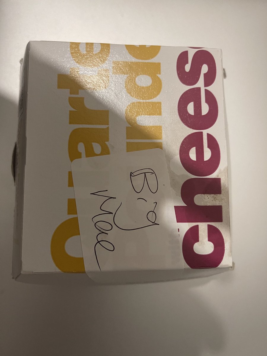 witchycatto's tweet photo. What happened? @McDonalds @McDonaldsUK https://t.co/zKk5zvvSSM