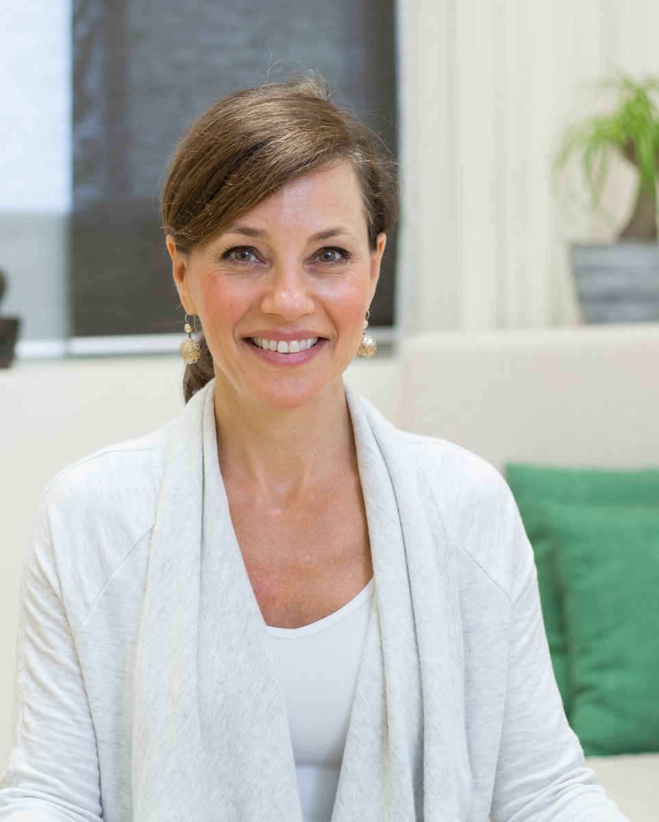 Meditation Therapy
The technique for inner peace and wellness
Relieve depression, anxiety and improve sleep
Free Intro Session Sign Up Now
charlottemeditation.com/programs/10-we…
