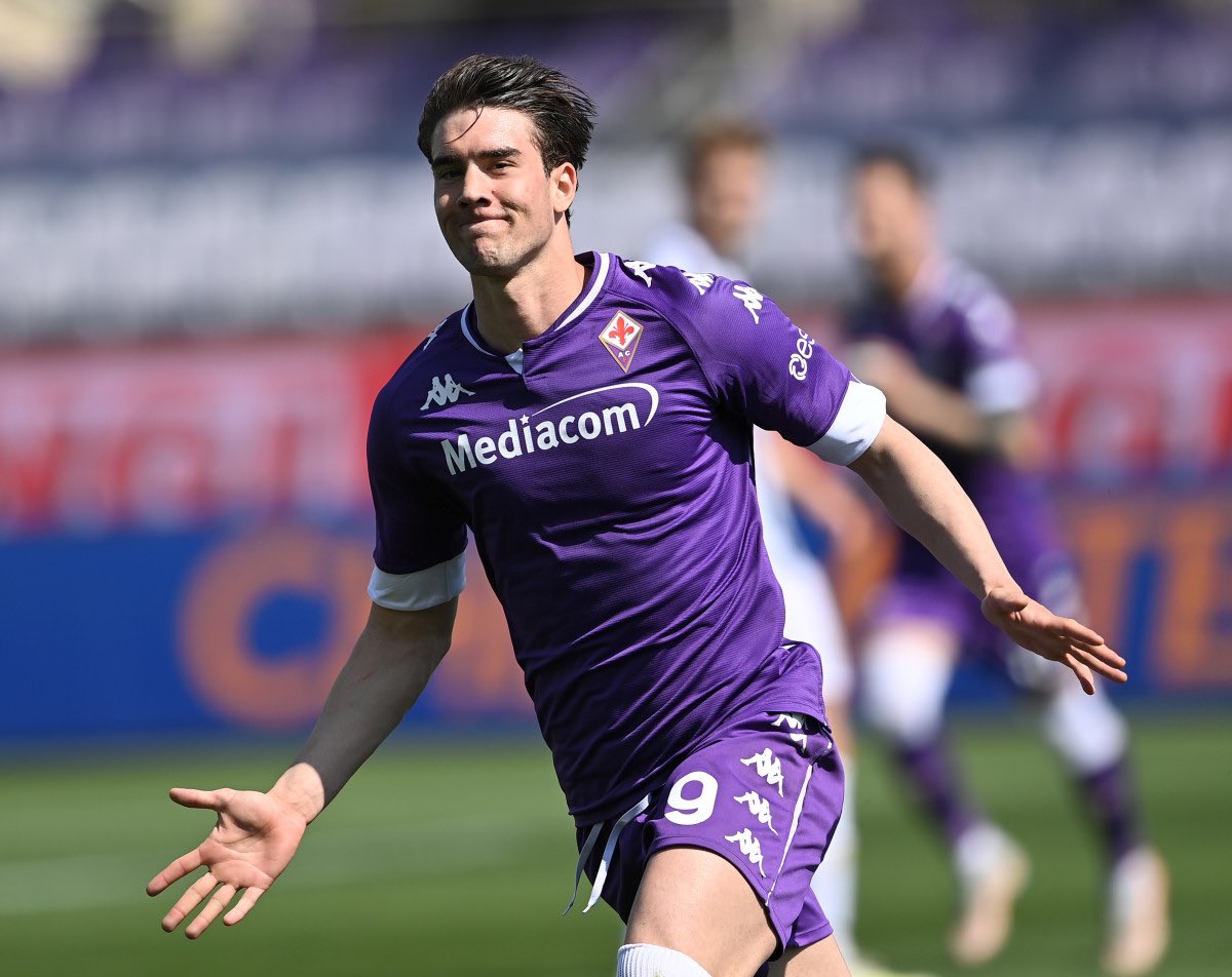 SuperiorBetz's tweet photo. 💰GIVEAWAY💰 
IF VLAHOVIC SCORES FIRST TODAY WE WILL GIVEAWAY AN AMAZON GIFT VOUCHER TO ONE OF YOU. 
Simply follow the 2 steps below to enter;
1.Follow @SuperiorBetz 
2. Like and Retweet this tweet https://t.co/OsHc0063E1