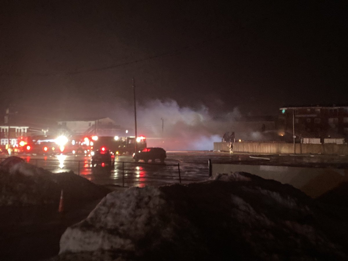 KatieBraceNews's tweet photo. Michael’s Oceanfront Motel burned to ground and two homes destroyed. On #Salisbury Beach. #fire started around 2. #nbc10boston https://t.co/aWSo3x59yZ