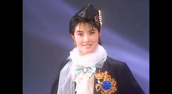 Maps415lapsM's tweet photo. #NowPlaying
荻野目洋子
「ダンシング・ヒーロー(Eat You Up)」
‣シングルリリース:1985.11.21〈7th Single〉
‣作詞・作曲:A.Kyte-T.Baker/訳詞:篠原仁志/
編曲:馬飼野康二
#荻野目洋子 #荻野目ちゃん
#ダンシング・ヒーロー
#DANCINGCOLORS #MV https://t.co/1oK0N3Myrf