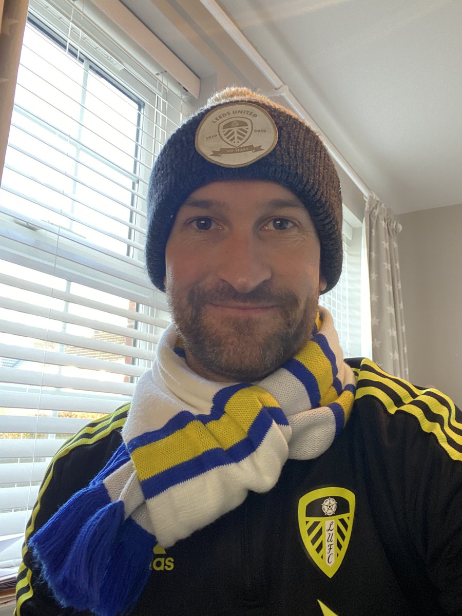 Godders17's tweet image. Trying to have a Skype call with a West Ham fan this morning. #noanswer #lufc #mot