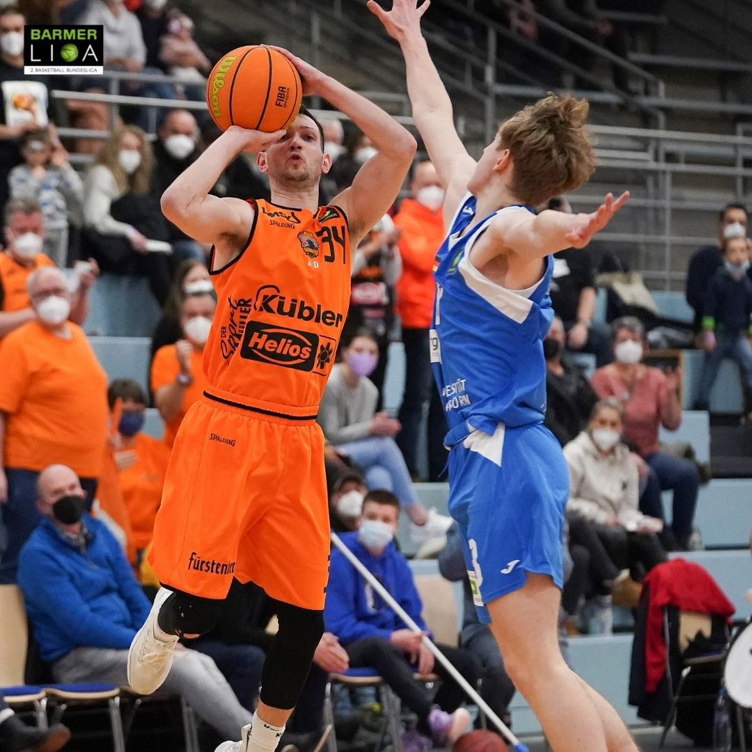 WihaPanthers's tweet photo. Das waren gestern 5️⃣0️⃣ hochspannende, dramatische Minuten 🏀 in der #Deutenberghalle mit dem besseren Ende für uns!
111:104 siegen wir nach zweifacher Verlängerung gegen @PB_Baskets !
📸 @MichelKienzler
#WihaPanthers
#DieGrößtenImSchwarzwald
#VSPB https://t.co/apSYUK8oAe