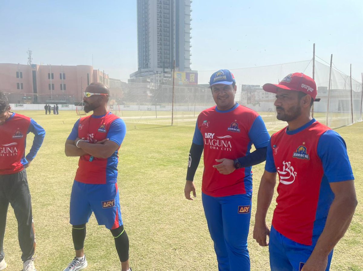 KarachiKingsARY's tweet photo. Kings' practice session is underway! 👊🏻
Preparations gaining momentum... ⚡
Are you ready for #PSL7 ?

#KarachiKings #PhirJeetenge #HBLPSL7 #YehHaiKarachi 
@dougie1brown @wasimakramlive @simadwasim @iamamirofficial @SharjeelLeo14 @amiryamin54 https://t.co/qexqh7Lg1q