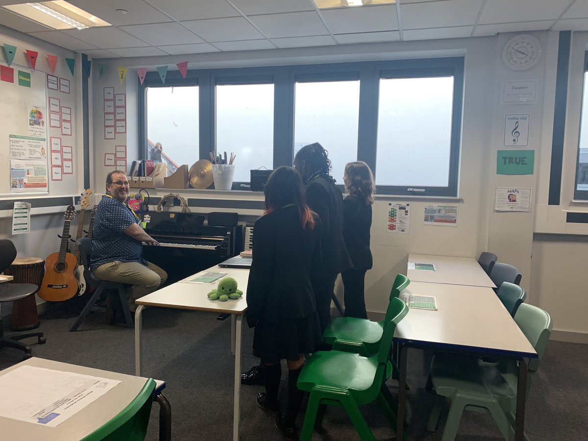 sarah82041919's tweet photo. Such an exciting week for the Creative Arts dept- today saw the launch of private singing lessons and Thursday is the first night of of Shine Youth Theatre with @NottmPlayhouse #AmazingNUSA https://t.co/e2g5qDORod