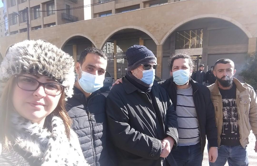 danniwakim's tweet photo. وقفة تضامنية مع المحامية المحتجزة  و الأخت  و المناضلة  #جيهان_ابي_عيد بسبب توقيفها و حبسها ظلما و تعسفا
@HadyAyoubi
@chamma_omar https://t.co/Cr7rmasoba