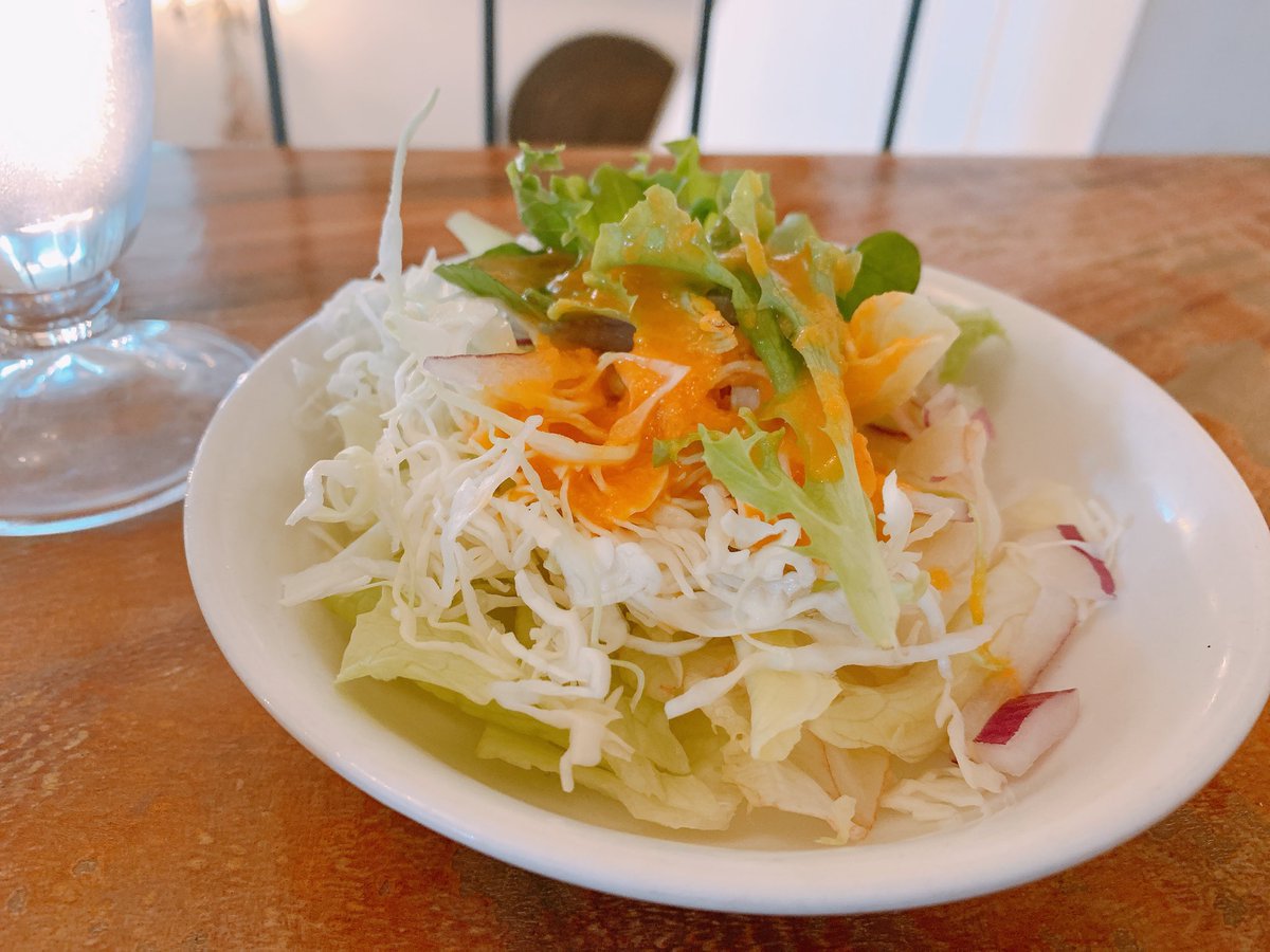 select_shop_88's tweet photo. 最近は一食でサラダだけの時もあります🥗 https://t.co/4wbfsvzma2