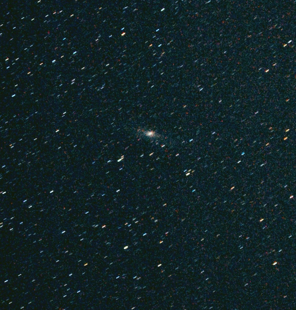 505STACIO's tweet photo. Andromeda and orions nebula 😶 https://t.co/kNE8XpHBA5