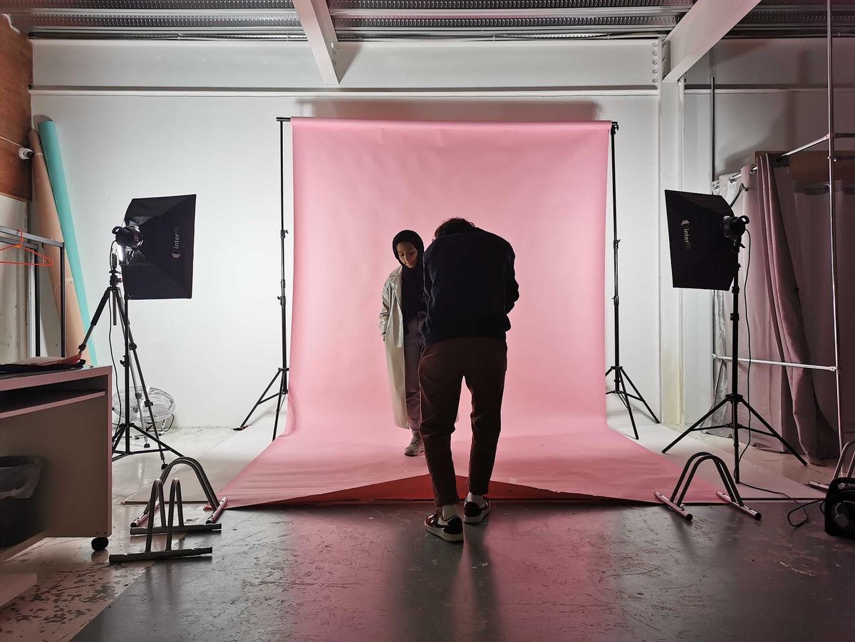 OddArtsUK's tweet photo. 🥳INCREDIBLY•PROUD🙌🏽 of Boshra on the day of filming one of her spoken word pieces funded by a @Young_MCR City of Social Action Grant. Shout out to the talented team for bringing dreams to life 🙌🏽 #oddarts #spokenword #boshra #team #film #COSAGrant https://t.co/RCmtSa5k8z