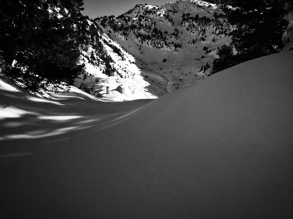 Vine al Ral.li !

63è Ral·li d'Esquí de muntanya del CEC

6 de març de 2022
Recorregut de llarga distància, inèdit, pels paratges més alpins dels Pirineus

rallicec.cat

#esquidemuntanya #skimo #campionat #valdaran #catalunya #rallicec @cec_cat