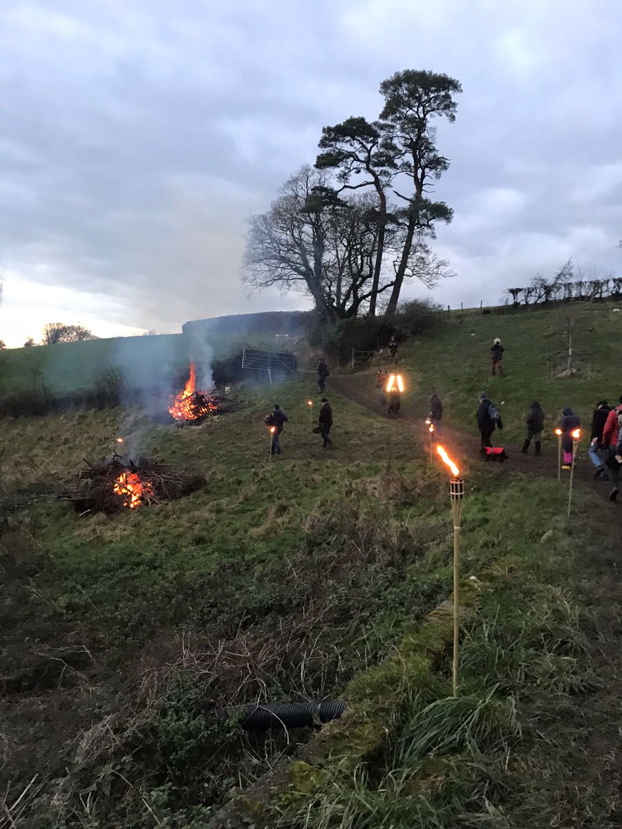 RAMMuseum's tweet photo. On Saturday we enjoyed a #Wassail at Grayโs Devon Cider as part of Simon Popeโs arts commission #HerestoThee with us & @artsandculturex ๐๐
Read more about the ancient ritual in this @guardian article >
https://t.co/WmGkaIRrZN
#Wassailing #OldTwelfthNight #Devon #Cider https://t.co/mxZ3NxkS6X