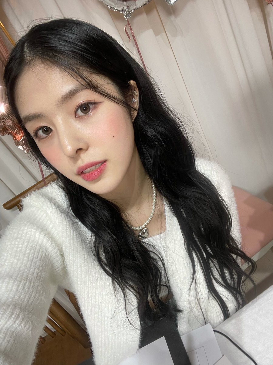 Erin_France_'s tweet photo. 📍 UPDATE du 14.11.21 📍

Castle !!! Bonne journée 🥰🤍

#SKYLE 
#ERIN https://t.co/JX37uvDSXK