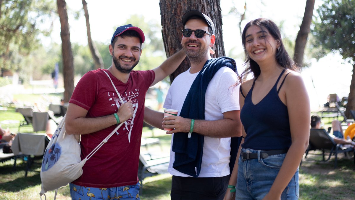 commencis's tweet image. One word can describe last year’s #FutureCommencer internship program and this word is awesome. This year’s #Summer internship program applications are already open. Don&apos;t miss out the application deadline of March 25, 2022. Apply now from the link👉🏻 lnkd.in/ebKZQGM9