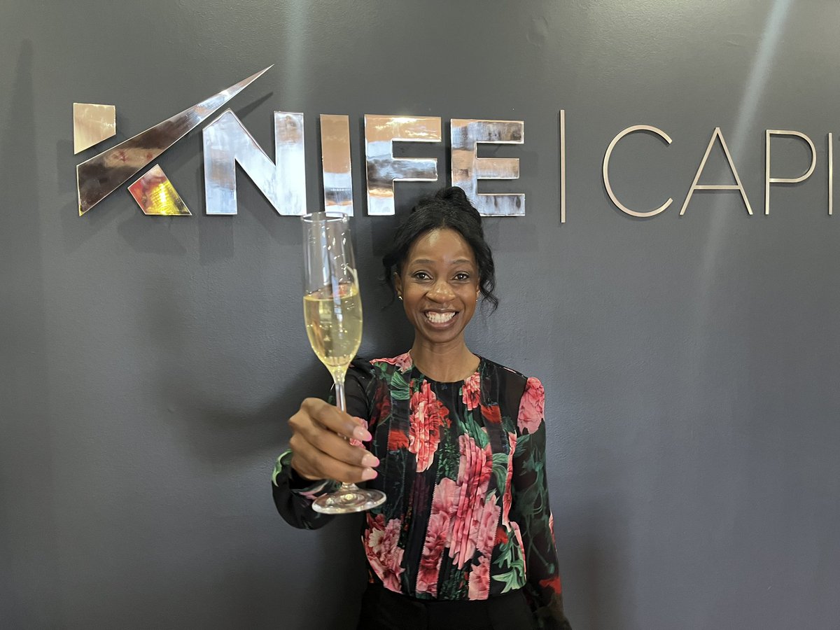 Our latest addition in growing the <a href="/KnifeCap/">Knife Capital 🔪</a> investment team: Welcome to <a href="/LucretiaChopera/">Lu Chopera</a>! Look fwd to working with you and having your positive energy in the office. 🍾