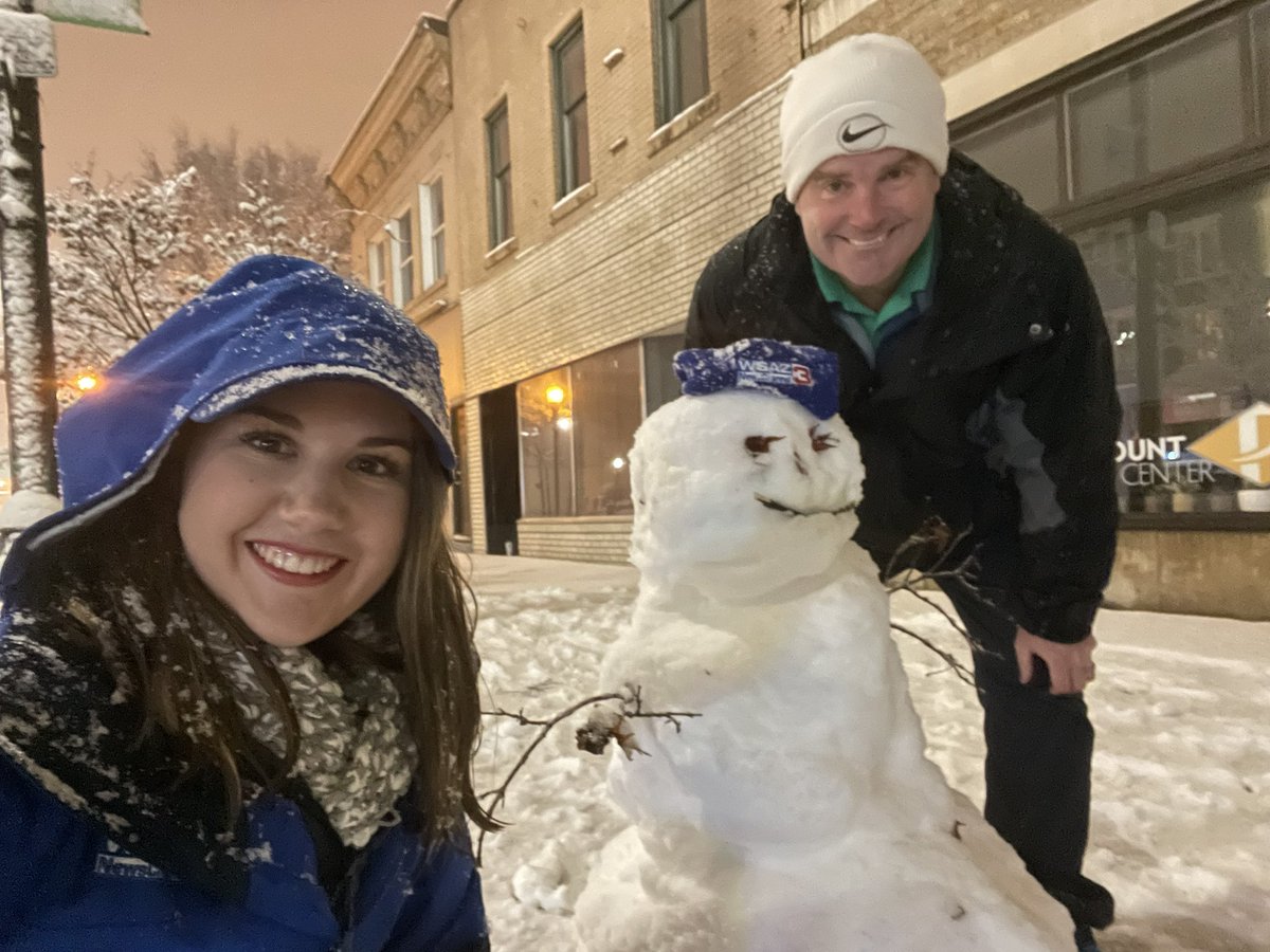 EmilyWSAZ's tweet photo. @JimmyTreacy and I had some fun in the snow today during our live team coverage on #WSAZ https://t.co/7giMxj7Veh