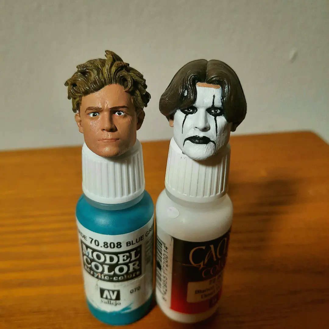 itFigures8's tweet photo. Couple paint ups of @730hook and @Sting

#sting #hook #sendhook #aew #allelitewrestling #aewdark #aewdarkelevation #aewrampage #AEWDynamite #theiconsting https://t.co/ABFUW7WVDr