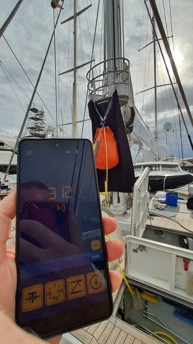 S/Y Ethereal has passed her annual crows nest hydraulic break drop test and decent speed calibration. ✔️ 

#loadtesting #yachtsafety #yachtloadtesting #rigging #yachtrigging #rsbrigging #loadtestingpalma #yachtinspections #superyacht #yachtcaptain