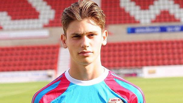 Goalg0ysP's tweet photo. ⚽️🧤Aaron Moody. #HugeCockWorship https://t.co/Eq72LxZUsv