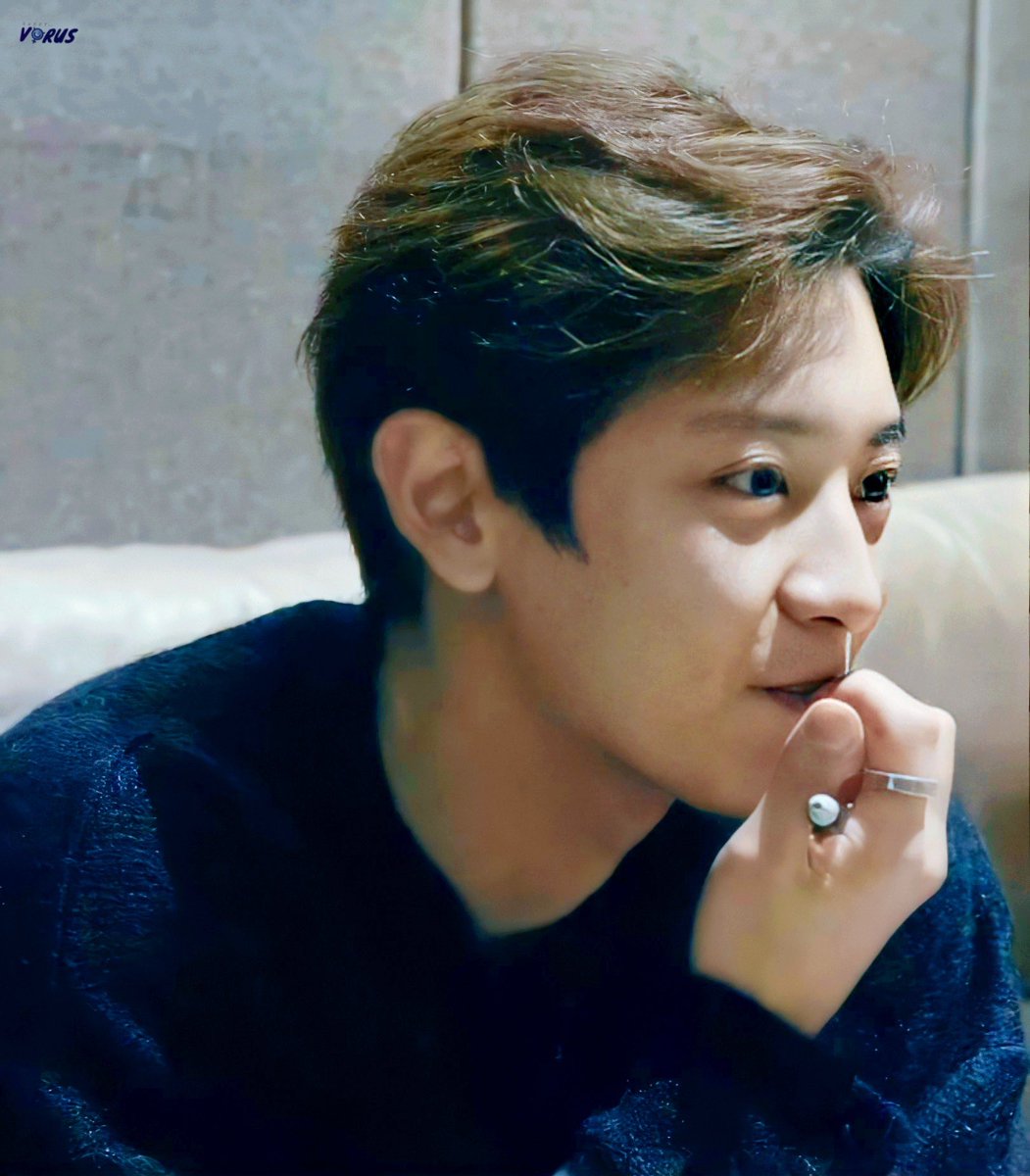 cyhourly's tweet photo. 엑소 찬열 #CHANYEOL #찬열
#チャニョル #灿烈 https://t.co/hcQvgiS3Yk