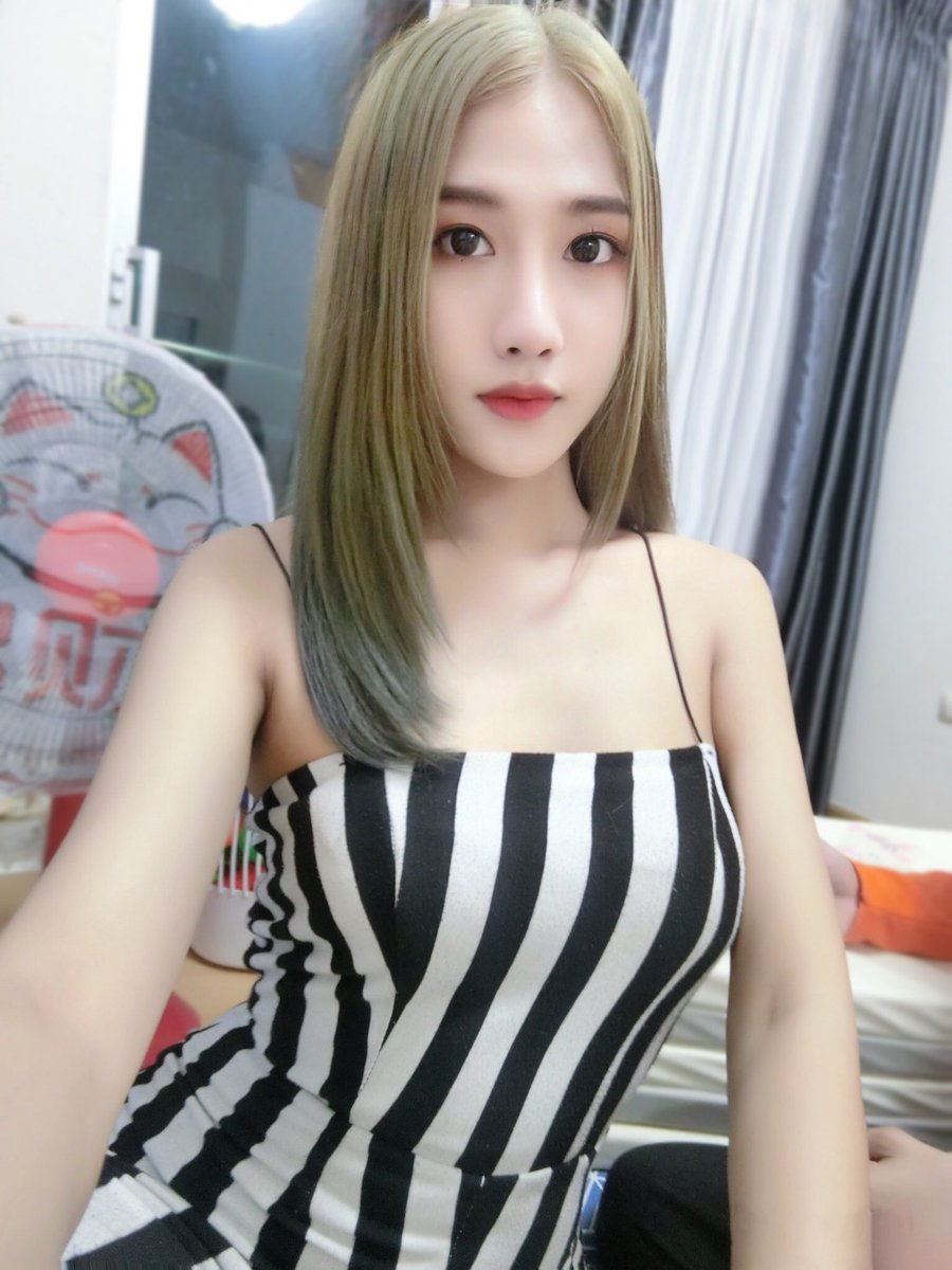 ถ้าหมูมันเเพง ก้หันมากินหนูเเทนสิคะ 😜🐷