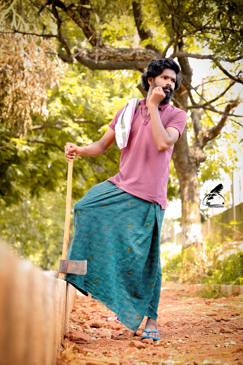 SmartBoySandy4's tweet photo. Evadra evadra nuvvu
 inumu inumnu nenu
 kalchitey katthi avuthanu.
@SmartBoySandy4 
#PushpaRaj 
#PushpaTheRise 
#pushpa 
#AlluArjun 
#Sandy 
#smartboysandy 
#icontar 
#mkphotography https://t.co/sNCT2kcAfR