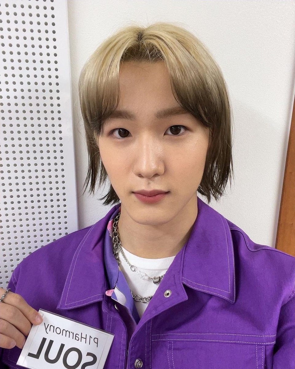 P1HCAFE's tweet photo. [ INSTAGRAM UPDATE ]
→ from musicaccess_arirang

#MUSICACCESS
#VIP_ACCESS with #P1Harmony🥇

✨ Starting now, we will be with #피원하모니  ✨

Come and play at MA ❕❕❕🙌

It starts at 3pm (KST)
Please join us ~🤗❣️

▶️
V LIVE, Arirang radio app,
Youtube (Arirang radio on Air) https://t.co/MqJOOKyvoN