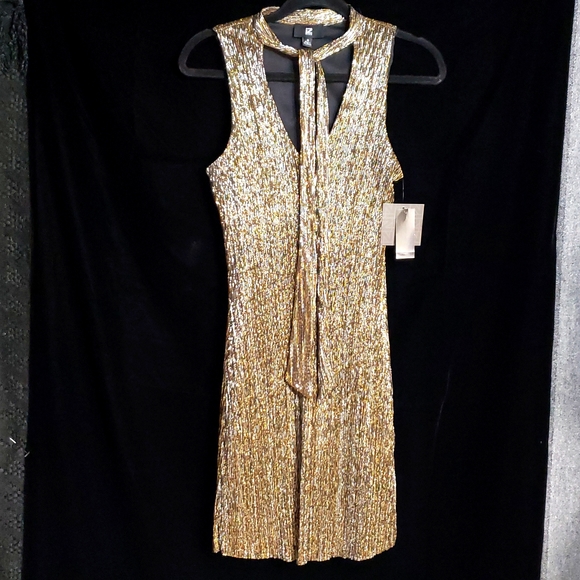 MrsPboutique's tweet photo. So good I had to share! Check out all the items I'm loving on @Poshmarkapp #poshmark #fashion #style #shopmycloset #izbyer #rewash #meettheposher: https://t.co/zeGIX2j3LE https://t.co/eKQlh0mic9
