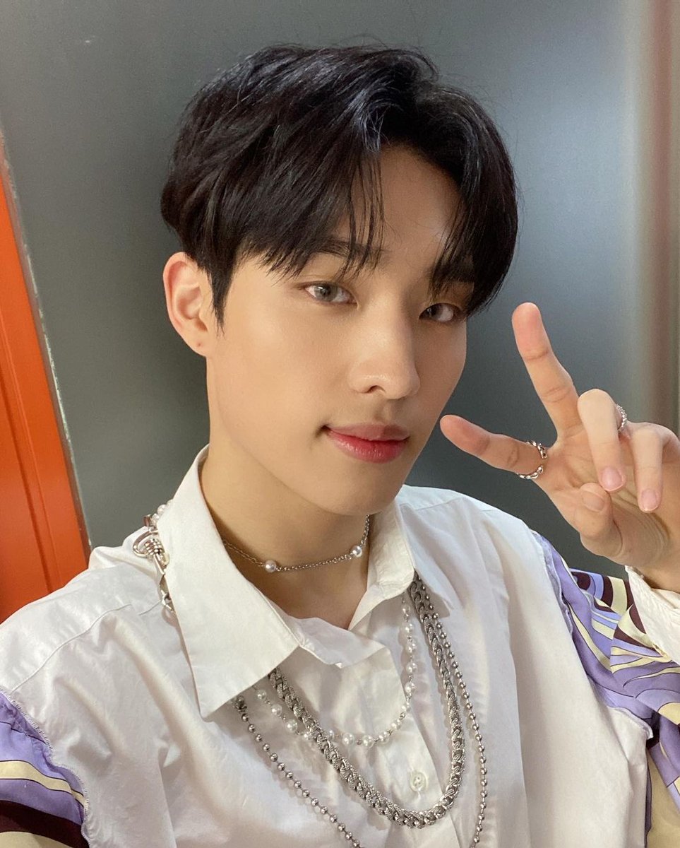 P1HCAFE's tweet photo. [ INSTAGRAM UPDATE ]
→ from musicaccess_arirang

#MUSICACCESS
#VIP_ACCESS with #P1Harmony🥇

✨ Starting now, we will be with #피원하모니  ✨

Come and play at MA ❕❕❕🙌

It starts at 3pm (KST)
Please join us ~🤗❣️

▶️
V LIVE, Arirang radio app,
Youtube (Arirang radio on Air) https://t.co/MqJOOKyvoN