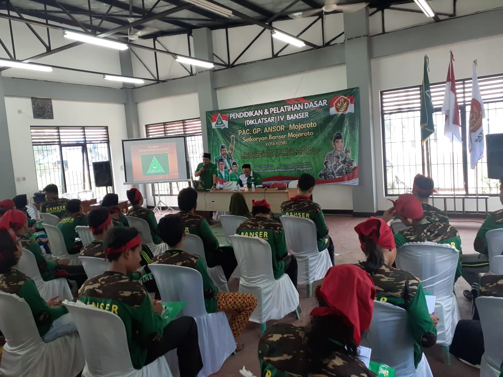 AsbagAsbag1's tweet photo. Selamat atas terselenggaranya Diklatsar Banser Satkoryon Mojoroto yg ke 4 https://t.co/tEW49wBlFJ