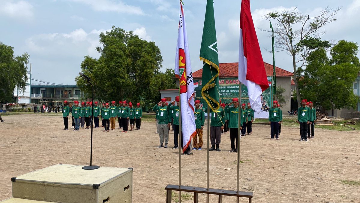 AsbagAsbag1's tweet photo. Selamat atas terselenggaranya Diklatsar Banser Satkoryon Mojoroto yg ke 4 https://t.co/tEW49wBlFJ