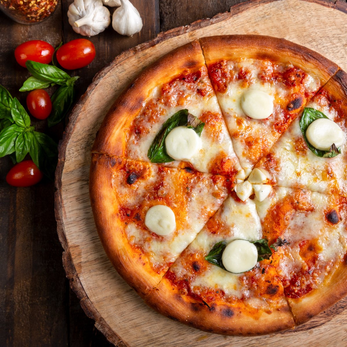 We’re here to brighten up your Monday with our hand-tossed Margherita Pizza. With Italian basil and fresh bocconcini, this is guaranteed to make you and your stomach smile. 🙌🏼 #MargheritaMonday 

#Pizza #MargheritaPizza #Cheese