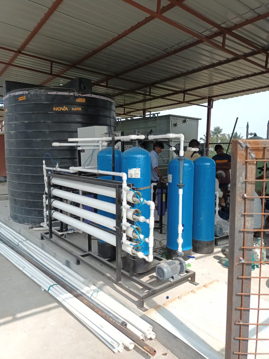 RailMinIndia's tweet photo. Automation for transformation:

In our constant endeavor to improve and set new benchmark. Automatic Coach washing plant is coming up at Mysuru, Karnataka. A move which will help in conserving water, better utilization of manpower &amp; better washing of coaches. https://t.co/hmDfNWWBnj