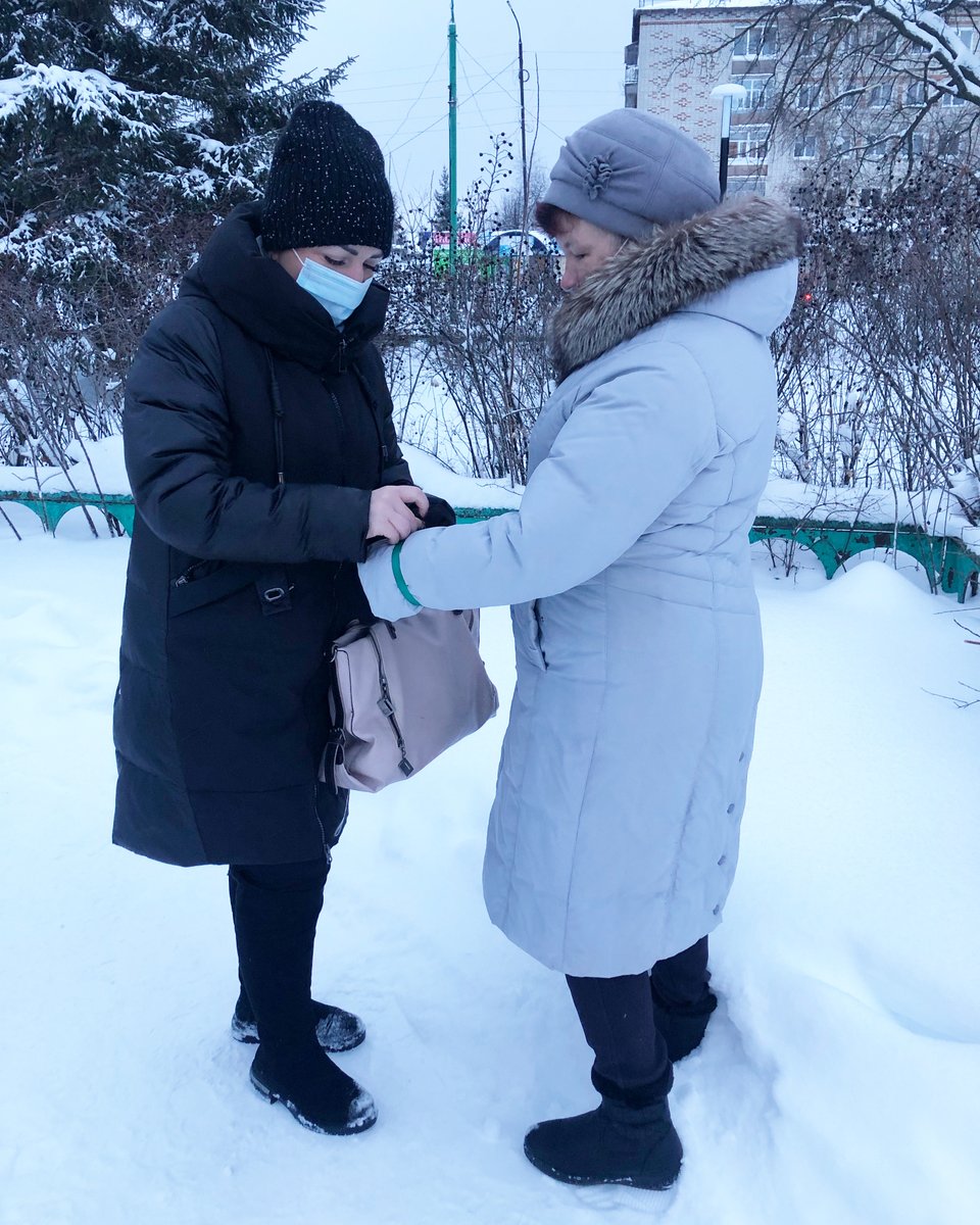Специалисты Майнского отделения ОГАУСО ЦСПП СиД провели акцию «Здоровью зелёный свет» символом акции служит зеленая ленточка. Принято считать, что зеленый цвет – цвет здоровья, жизни, роста, цвет гармонии с природой и плодородия, символ свободы, радости, надежды, возрождения.