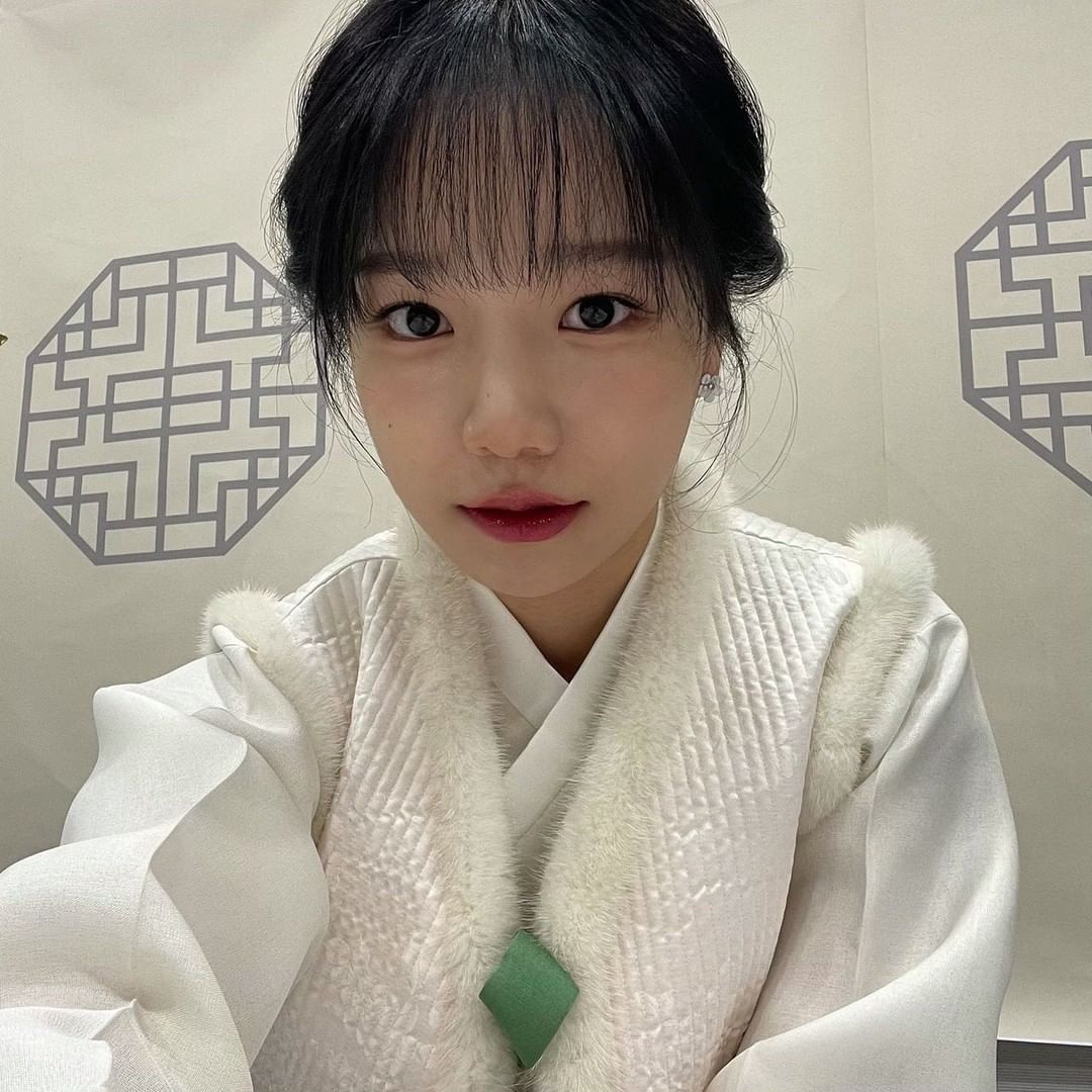 izone_bot's tweet photo. [#조유리] zo__glasss instagram 📸

🦋100🦋

https://t.co/aZsxWz1yAy https://t.co/6xjjEHPFcs